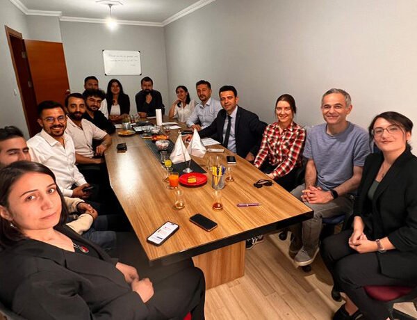 Komeleya Vekolîn û Perwerdeya Hiqûqê